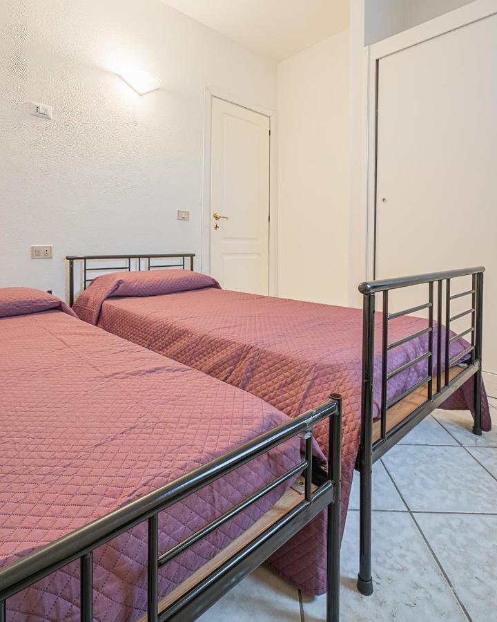 Ambra Holiday Rooms San Teodoro  Exterior foto